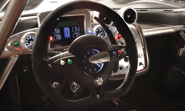 Interior do Pagani Zonda R