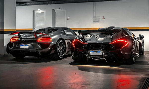 Porsche 918 Spyder chassi #388 e McLaren P1 #241 em Florianópolis