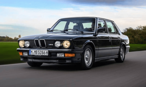 BMW M5 (E28)