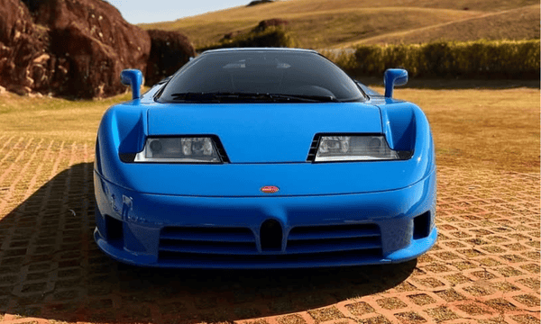 Bugatti EB110 SS no Brasil